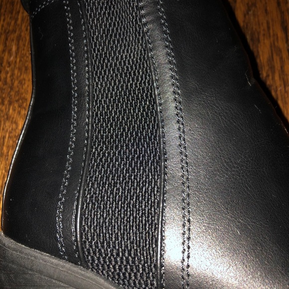 Women’s black boots/booties; size 6.5 - Picture 6 of 7